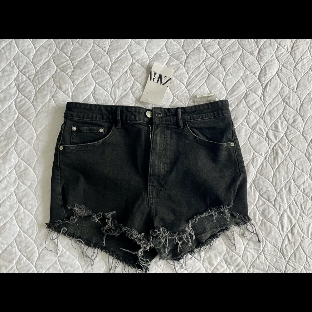 NWT Zara high waisted shorts size 10